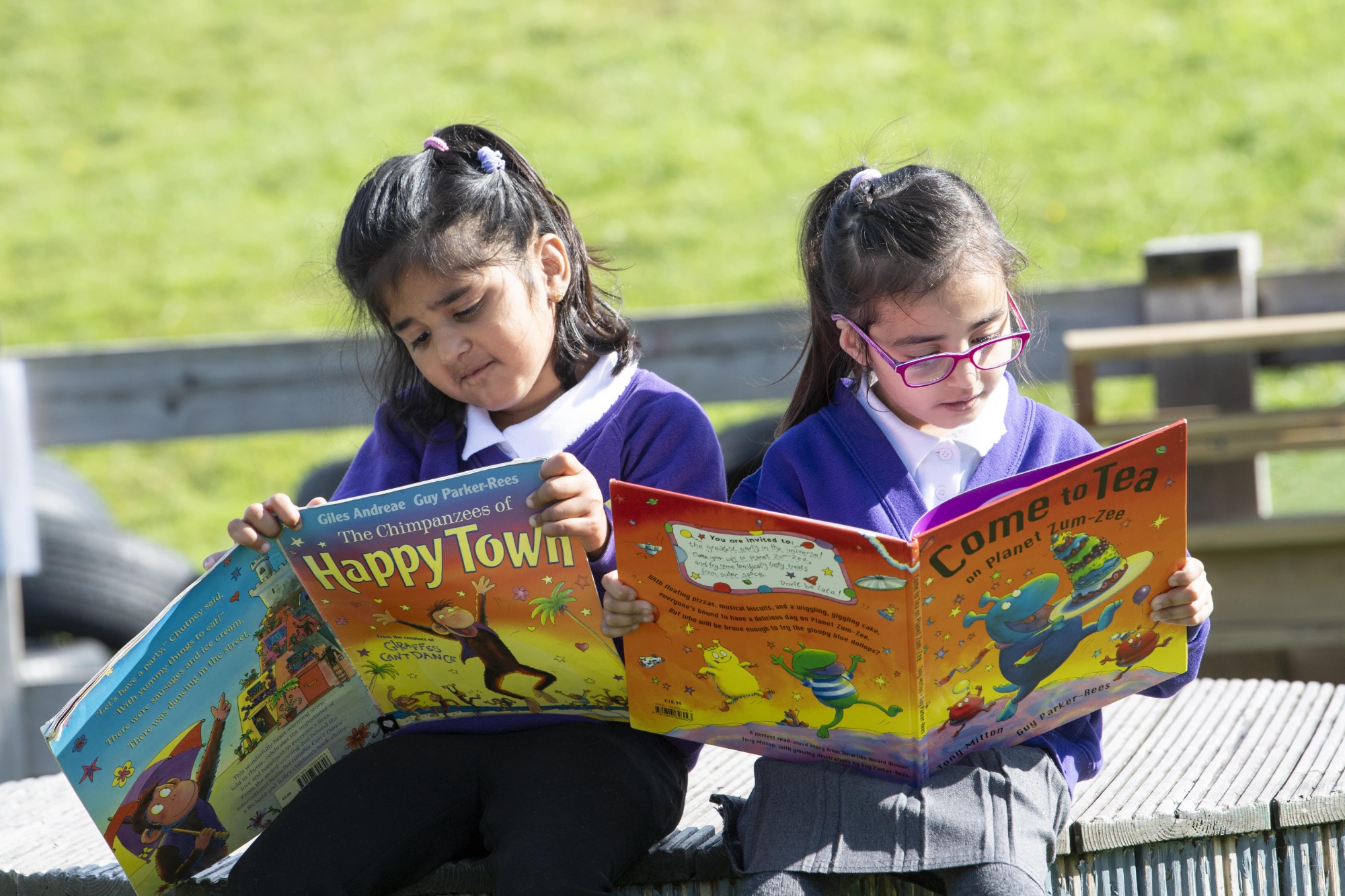 Two children reading